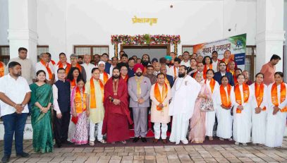 The Governor with the attendees at the "Samvad se Samadhan" program