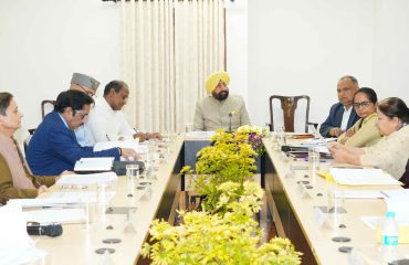 The Governor holding a meeting with the Vice-Chancellors of self-financed (private) universities of Uttarakhand at Lok Bhavan.
