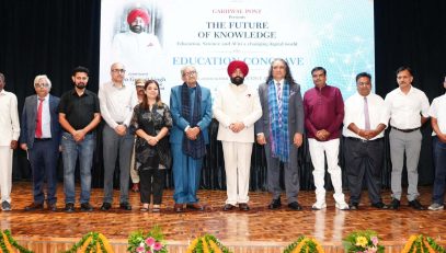 The Governor with members of the Garhwal Post and other attendees at the Education Conclave and Garhwal Post Awards ceremony.