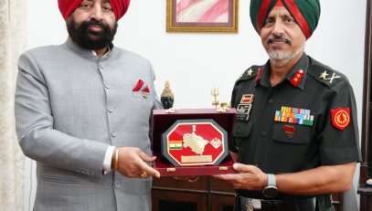 GOC, Uttarakhand Sub Area, Major General MPS Gill, paying a courtesy call on the Governor.