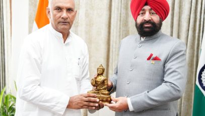 Shri Shyamveer Saini, Vice-Chairman of the State-Level Sugarcane Development Advisory Committee, Uttarakhand, paid a courtesy call on the Hon’ble Governor