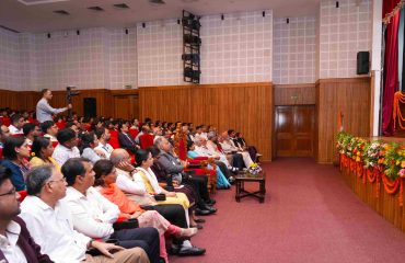 The Governor addressing a seminar on the theme ‘Eco AI for Amrit Kaal’