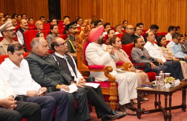 The Governor participating in the event held at Lok Bhavan to mark the completion of five years of the Governor's tenure.