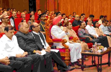 राज्यपाल के पांच वर्ष पूर्ण होने के अवसर पर लोक भवन में आयोजित कार्यक्रम में प्रतिभाग करते हुए राज्यपाल।