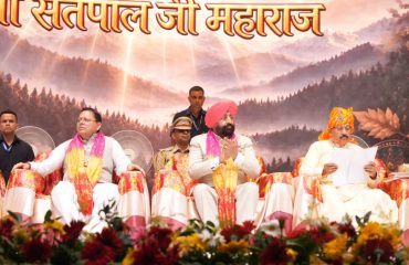 Governor Participates in Birthday Celebration Programme of Cabinet Minister Shri Satpal Maharaj in Haridwar