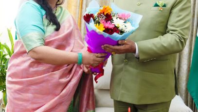 Poet and writer Naina Kanswal paying a courtesy call on the Governor.