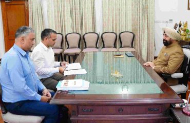 Members of the State Advisory Board for Persons with Disabilities paying a courtesy call on the Governor.