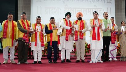 The Governor releasing various publications of the University on the occasion of the 12th Convocation of Uttarakhand Sanskrit University.
