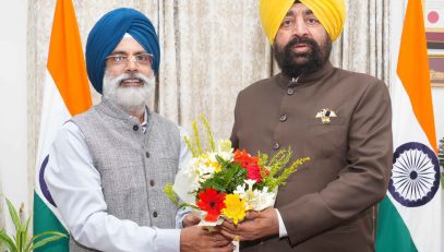 Dr. Jagdeep Singh, Vice Chancellor, Punjabi University, Patiala, paying a courtesy call on the Governor.