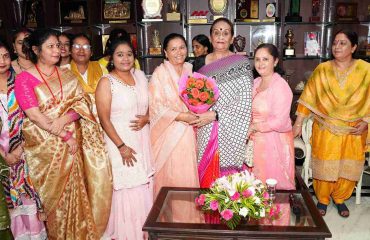 First Lady Smt. Gurmeet Kaur Celebrates Karwa Chauth with Women of the Lok Bhavan Family