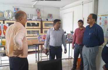 प्रमंडलीय आयुक्त द्वारा जमुई जिला अंतर्गत सिमुलतला आवासीय विद्यालय का निरीक्षण किया गया