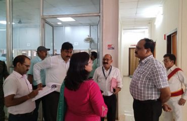 Divisional Commissioner inspecting District Registration and Counseling Centre, Munger