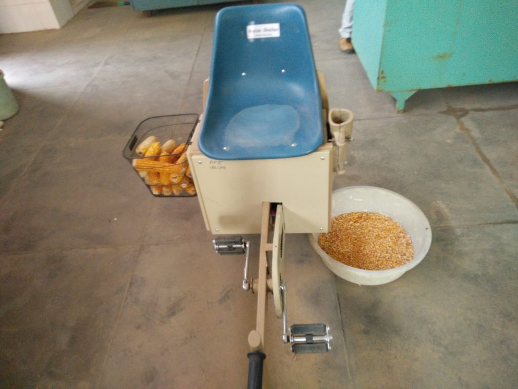 Pedal Operated Maize sheller(1)