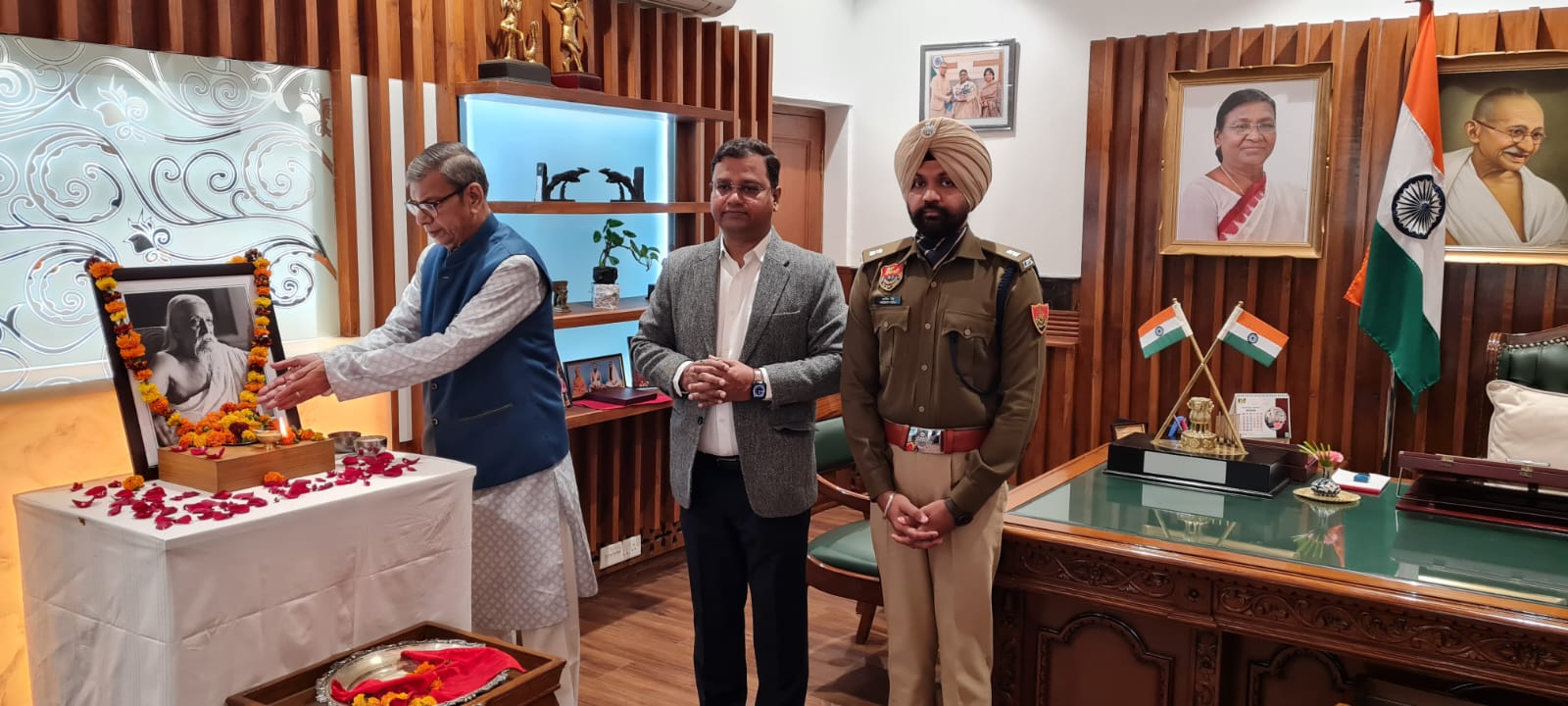 WhatsApp Image 2025-12-05 at 5.27.47 PM (1)