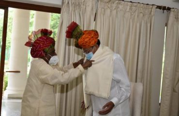 राज्यपाल, श्री बंडारू दत्तात्रेय, नई दिल्ली में भारत के उपराष्ट्रपति एम. वेंकैया नायडू से मुलाकात करते हुए 23.07.21