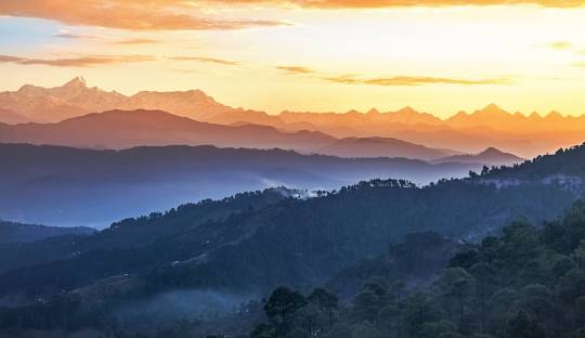 Kausani famous for views of Himalayas