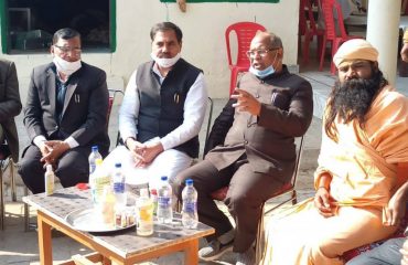 Chairman of Haryana Gau Seva Aayog, Shri Shrawan Kumar Garg, Vice Chairman, Shri Vidyasagar Baghla, Secretary, Dr. Kalyan Singh, visited Gaushala Dhand and Bhodia Kheda, Bishnoia, Fatehabad and inspected the Gaushala.