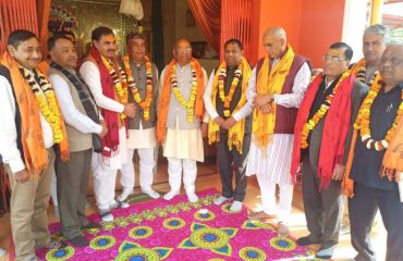 Chairman of Haryana Gau Seva Aayog, Shri Shrawan Kumar Garg, Secretary, Dr. Kalyan Singh, along with the members of the Aayog inspecting the Gurugram Cartpuri Gaushala