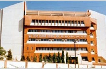 धूळे जिल्हा मध्यवर्ती सहकारी बँक