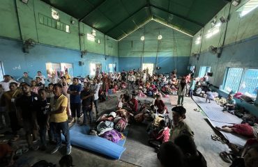 Visit to relief camps set up at Singtam