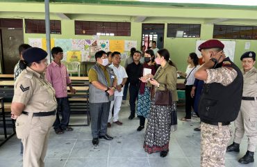 Visit to relief camps set up at Singtam