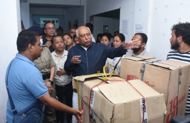 Visit to relief camps set up at Singtam