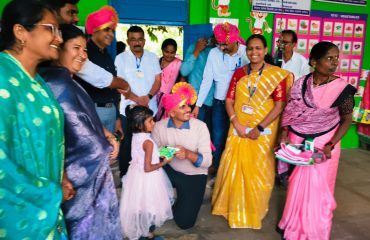 मा. मुख्य कार्यकारी अधिकारी ओमकार पवार यांची मुख्यमंत्री समृद्ध पंचायत अभियान अंतर्गत पंचायत समिती बागलाण येथे भेट. दि. २६-११-२०२५ (4)