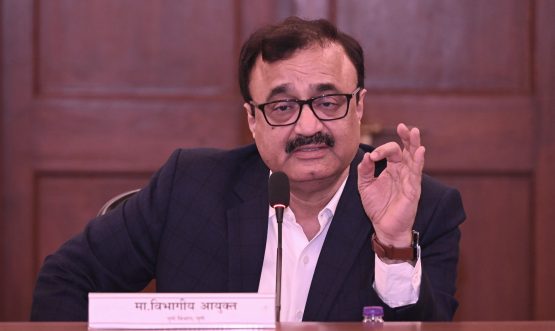 fb8c9eab-7d8d-42b9-8e8c-b728fd6de549