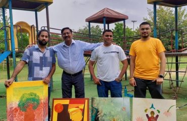 योग दिवस पर गुरुग्राम में कलाकारों की पेंटिंग