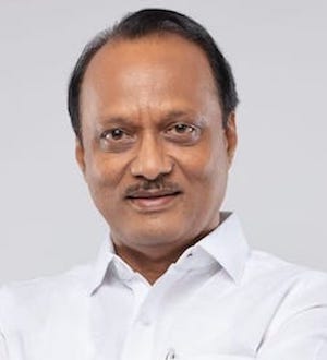Dy CM