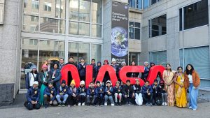 झेडपीचे विद्यार्थी पोहोचले थेट अमेरिकेत