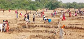 Workers at MGNREGS worksite