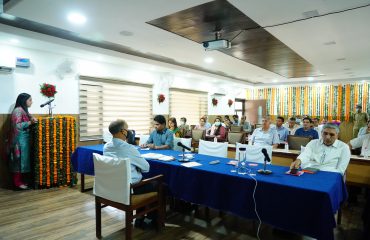 Ms. B. Niveditha, IFS, CF Publicity & Training welcoming honorable guests in two days Forestry Workshop held at Pinjore Haryana from 01-04-2022 to 02-04-2022.