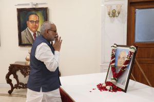 25.12.2024 : Maha Governor pays tribute to Atal Bihari Vajpayee