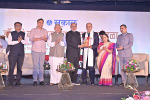 30.07.2025:  Maharashtra  Governor  C.P  Radhakrishnan felicitateed the Founder and President of Symbiosis International University Dr. Shantaram B. Majumdar on the occasion of Dr Mujumdar's 90th birthday at Symbiosis Vishwabhavan Pune. The felicitation was organized by Sakal Media Private Limited. A special commemorative edition of 'Gyan Parv' was  released on the occasion. Smt Sanjeevani Majumdar, Member of Parliament Shahu Maharaj Chhatrapati, Managing Director of Sakal Media Private Limited Abhijeet Pawar, Editor of Sakal Samrat Phadnis and Secretary to the Governor Dr. Prashant Narnaware were present on the occasion.