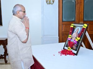 25.08.2025 : Governor pays tributes to Chakradhar Swami