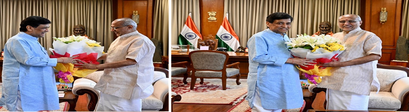 29.08.2025: Former Chief Minister and MP (Rajya Sabha) Ashok Chavan met State Governor  C. P. Radhakrishnan  at Raj Bhavan, Mumbai. This was a courtesy call.