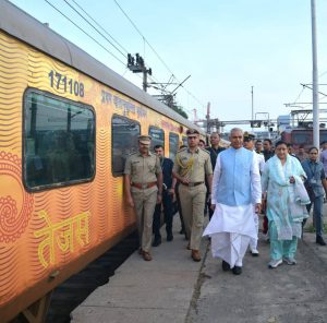 Governor of Gujarat Acharya Devvrat leaves for Mumbai from Ahmedabad for taking the additional charge of the Governor of Maharashtra