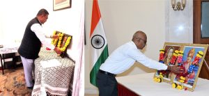 12.01.2026: Lok Bhavan offers tribute to Rajmata Jijau, Swami Vivekananda