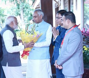 17.02.2026: Prime Minister of India Narendra Modi arrived in Maharashtra Lok Bhavan Mumbai for his meeting with the President of the French Republic Emmanuel Macron.  The Governor of Maharashtra and Gujarat Acharya Devvrat welcomed the Prime Minister at Lok Bhavan, Mumbai.