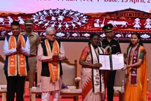 15.04.2026:President of India Droupadi Murmu  presided over the second convocation ceremony of the All India Institute of Medical Sciences (AIIMS) was held in Nagpur.   Maharashtra Governor Jishnu Dev Varma, Chief Minister Devendra Fadnavis, Union Minister of State for Public Health and Family Welfare Prataprao Jadhav, AIIMS Nagpur President Dr. Anant Pandhare, and Executive Director Dr. Prashant Joshi, professors, students  were present. President Droupadi Murmu conferred degrees symbolically upon eight students who had excelled in various courses. Subsequently, a total of 210 students were awarded degrees and gold medals in recognition of their academic achievements. These included 129 MBBS graduates, 29 MD/MS, 35 B.Sc. (Hons) Nursing, 5 M.Sc., and 12 graduates from allied and healthcare branches.