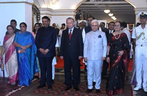 व्हिएतनाम राष्ट्राध्यक्षांचे राज्यपाल, मुख्यमंत्र्यांकडून स्वागत; मुंबई शहर व्हिएतनाम करिता पर्यटनाचे 'गेट वे' झाले असल्याची राष्ट्राध्यक्षांची भावना
