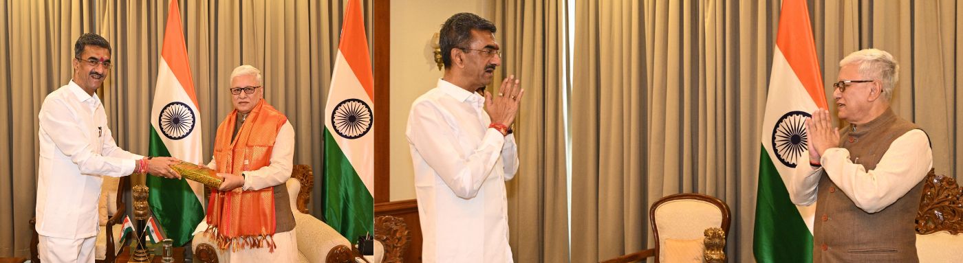 12.05.2026 : राज्याचे पर्यटन, खनिकर्म आणि माजी सैनिक कल्याण मंत्री शंभूराज देसाई यांनी आज राज्यपाल जिष्णु देव वर्मा यांची लोकभवन, मुंबई येथे सदिच्छा भेट घेतली.
