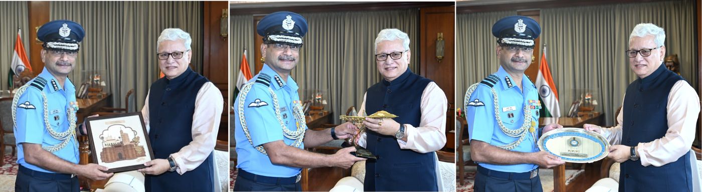 Air Marshal Yalla Umesh meets Governor