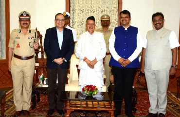 Governor of Maharashtra Bhagat Singh Koshyari accepts Guard of Honour