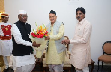 The Speaker of the Maharashtra Legislative Assembly Haribhau Bagade called on the Governor of Maharashtra Bhagat Singh Koshyari at Raj Bhavan in Mumbai