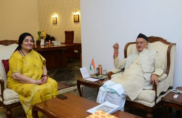 Playback singer Smt Anuradha Paudwal called Governor Bhagat Singh Koshyari at Raj Bhavan in Mumbai. Rajshekhar Joshi also present