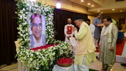 Governor Bhagat Singh Koshyari addressed condolence meeting in the memory of Late Pandit Nandkishor Nautiyal, former President, Maharashtra Rajya Hindi Sahitya Academy in the premises of Shri Swaminarayan Mandir, Dadar(East) Mumbai