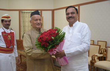 State Transport Minister Diwakar Raote called on Governor Bhagat Singh Koshyari at Raj Bhavan, Mumbai Raote extended his Diwali greetings to the Governor