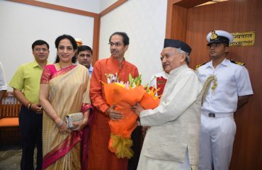 Chief Minister - designate Uddhav Thackeray accompanied by Smt Rashmi Thackeray met Governor Bhagat Singh Koshyari at Raj Bhavan, Mumbai